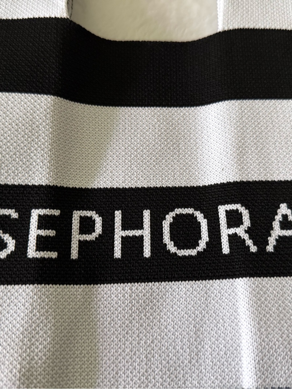 SEPHORA Limited Edition Knitted Black White Striped Mini Tote Bag - Picture 3 of 6